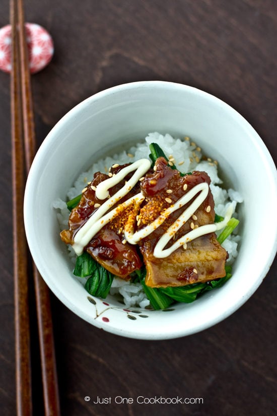 Honey Pork Belly Recipe | JustOneCookbook.com Honey Pork Belly with spinach and Japanese mayo over a bowl of white rice.