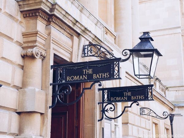London Travel Guide - Roman Bath