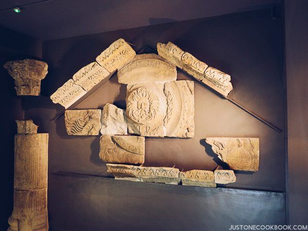 London Travel Guide - Roman Bath