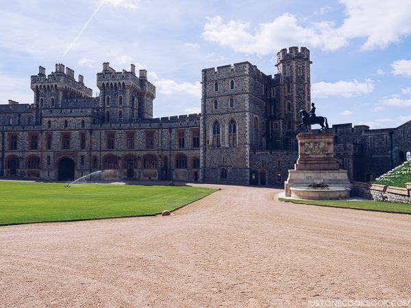 London Travel Guide - Windsor Castle