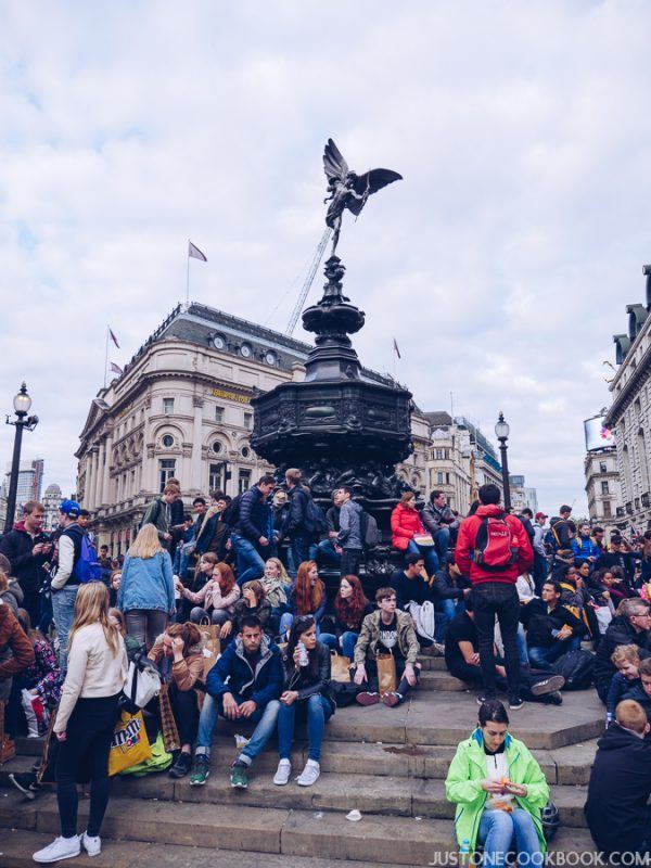 London Travel Guide - Shaftesbury Memorial Fountain | JustOneCookbook.com