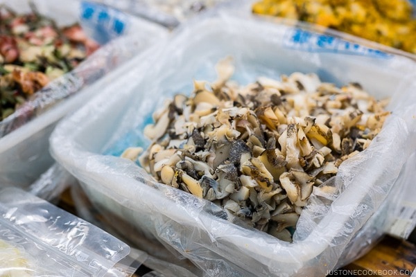 shellfish for sale at First Makishi Public Market - Okinawa Travel Guide | justonecookbook.com