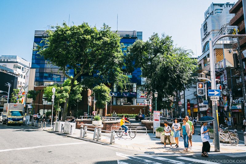 Sankaku Park - Osaka Guide: Amerikamura & Shinsaibashi Shopping Street | www.justonecookbook.com