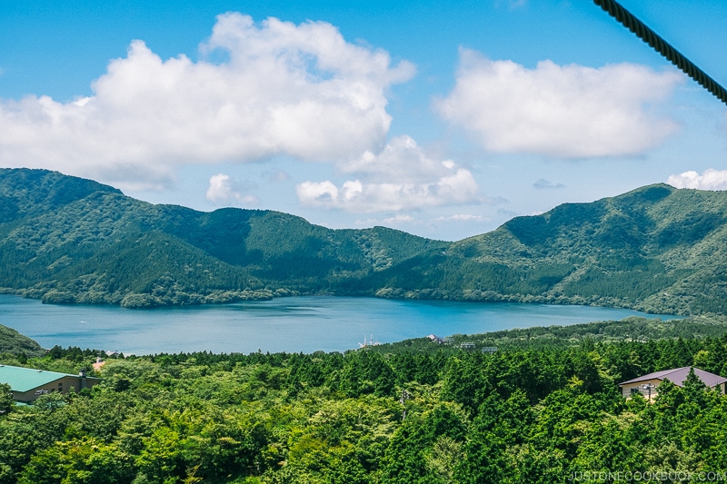 Lake Ashinoko - Hakone Ropeway and Owakudani Hell Valley | www.justonecookbook.com
