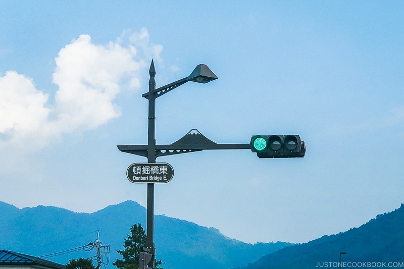 Signal sign with Mt. Fuji - Things to do around Lake Kawaguchi | www.justonecookbook.com 