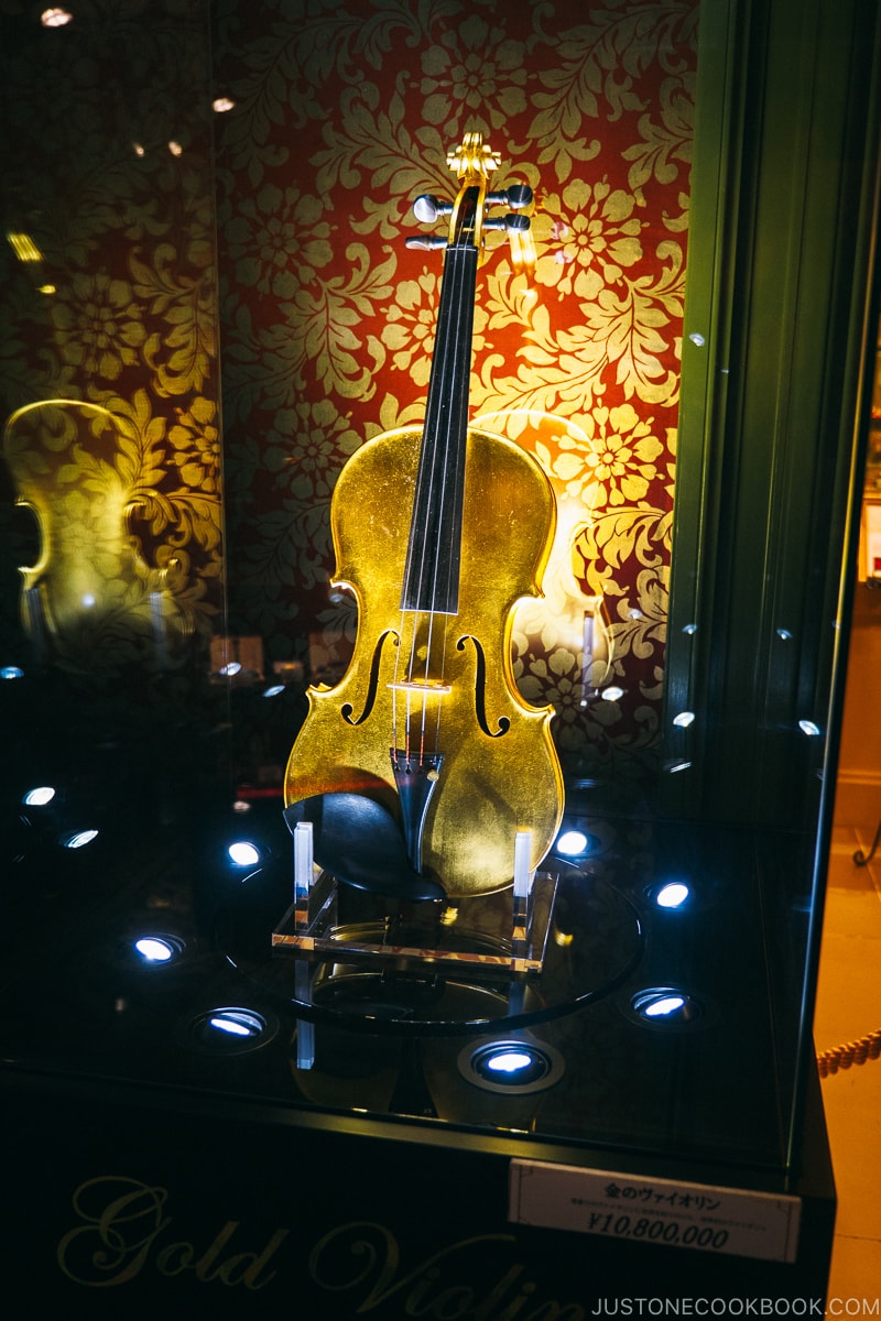 gold violin valued at 100k