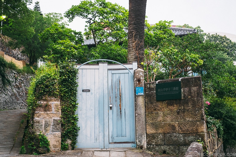 a gate in front of a house at Hollander Slope