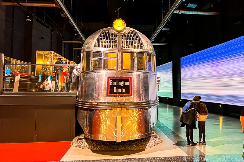 Pioneer Zephyr at Museum of Science and Industry, Chicago