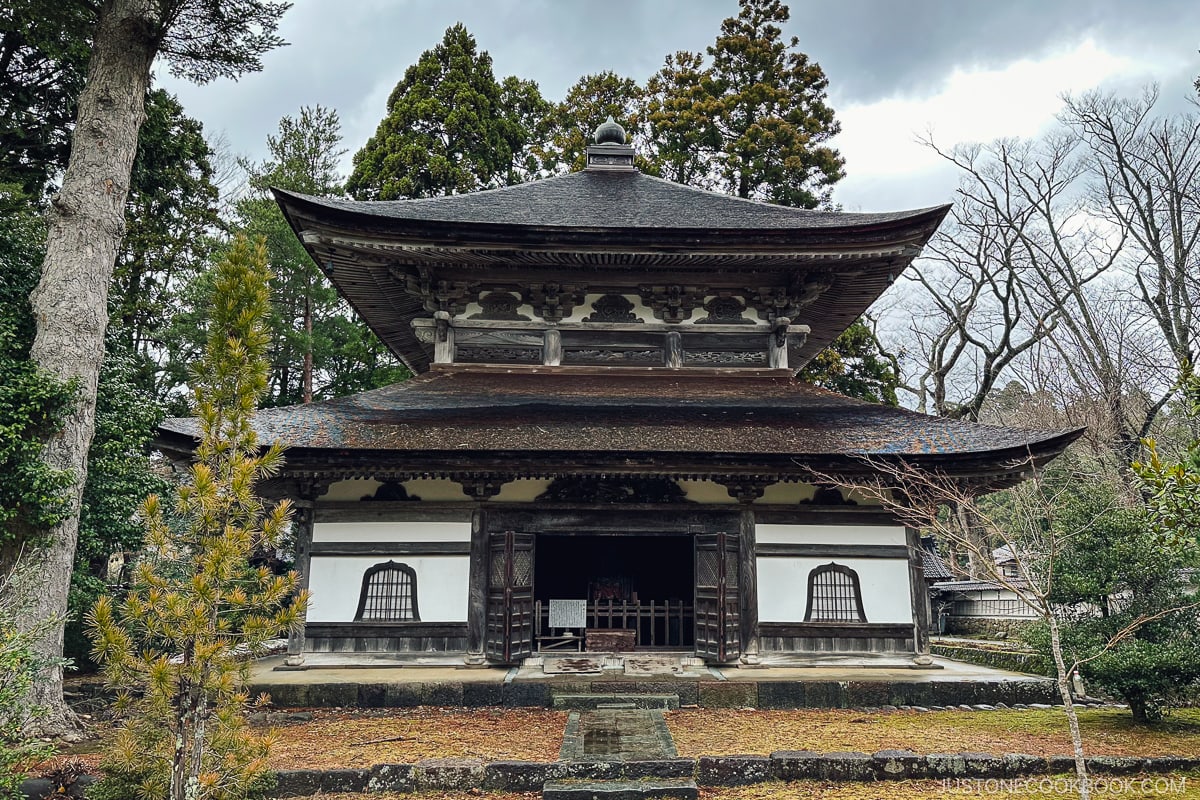 Kyozo - scripture storage building