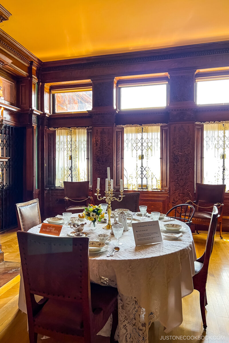 a small table with chairs at James J. Hill House