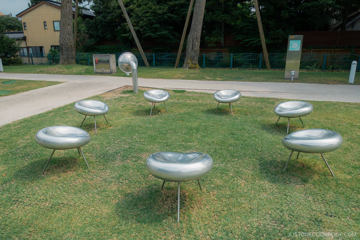 21st Century Museum of Contemporary Art sculpture