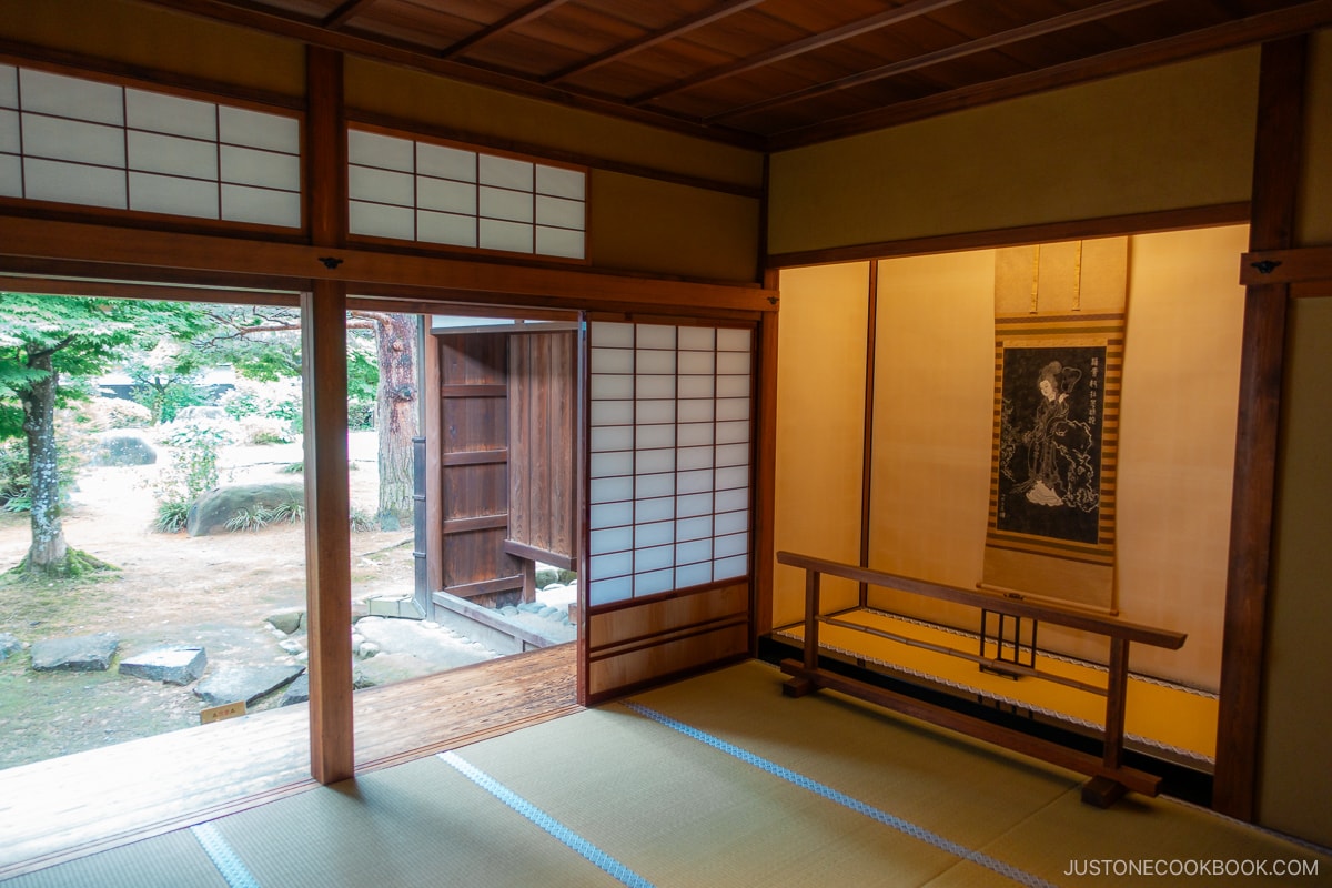 Takayama Jinya Guest room