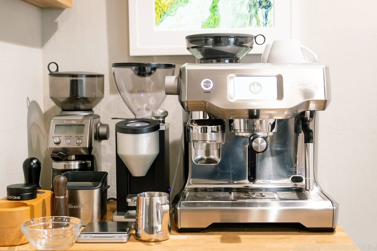 Breville Oracle Touch Espresso Machine