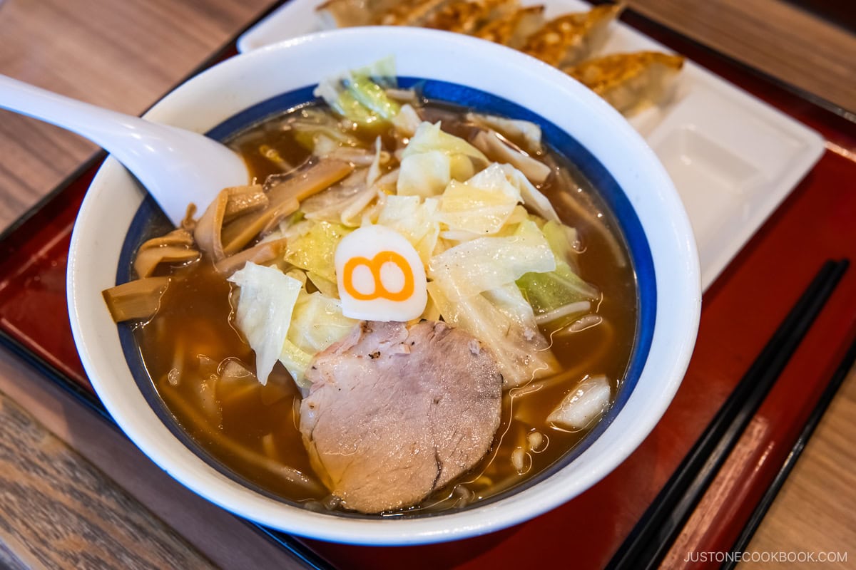 Ramen topped with stir fried vegetables