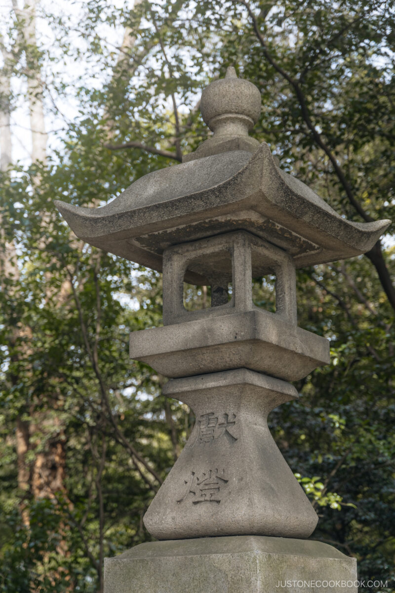 a stone lantern