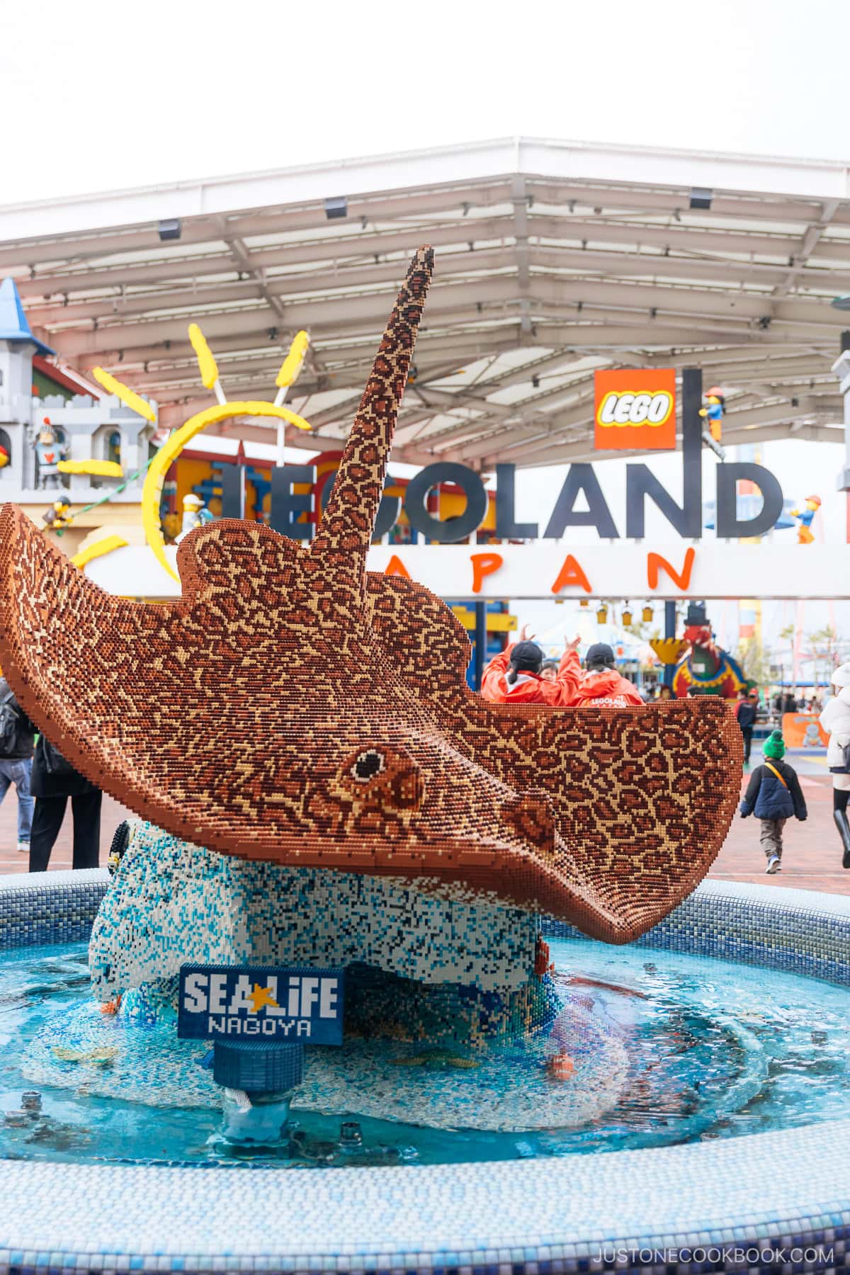 Manta Ray made from Lego
