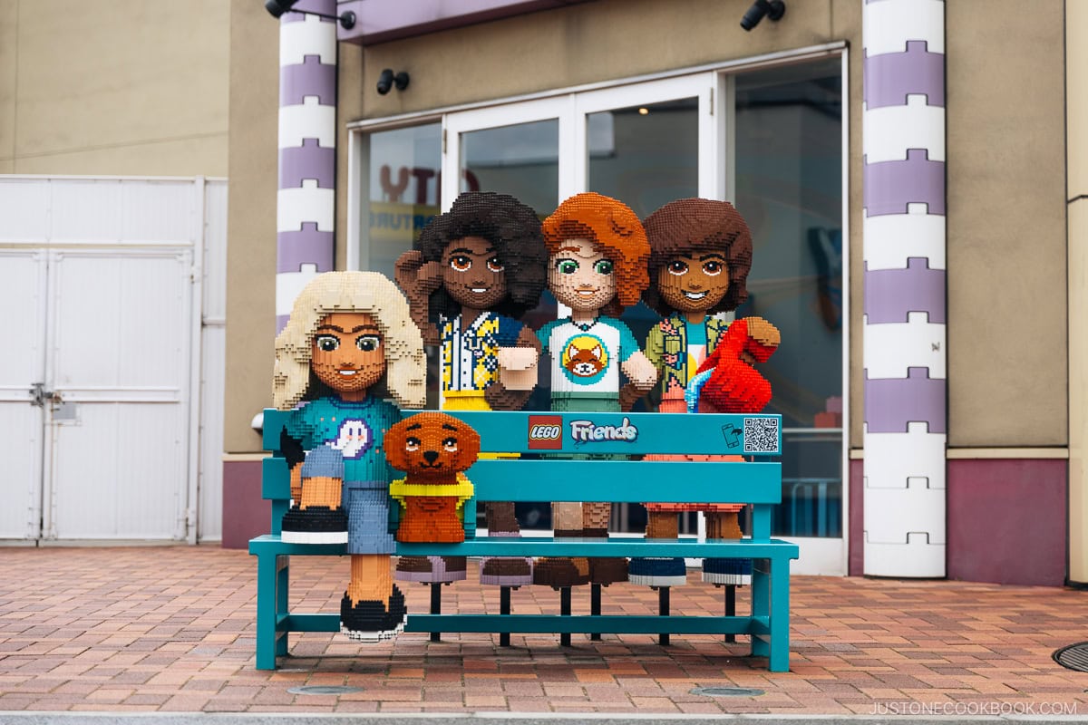 Lego Friends characters