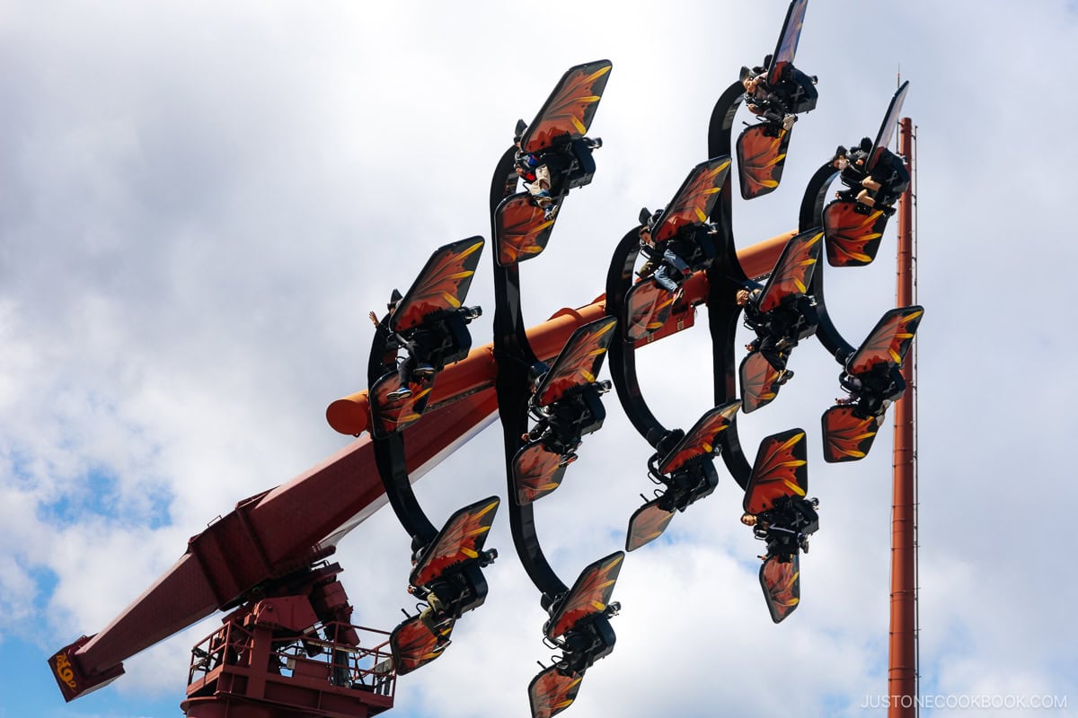 Flying Ninjago ride in Legoland Japan