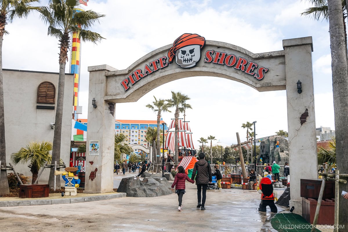 Pirate Shores area gate in Legoland Japan