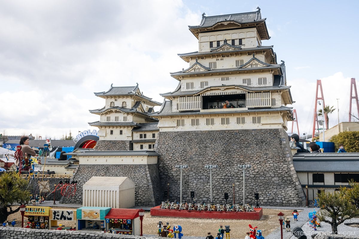 Himeji Castle made from Lego