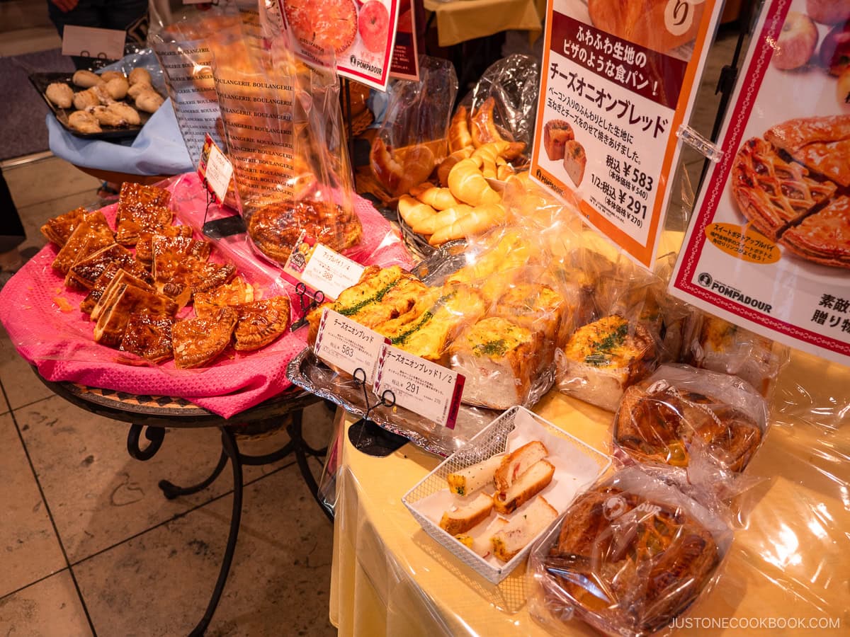 pastries on display at Pompadour Motomachi