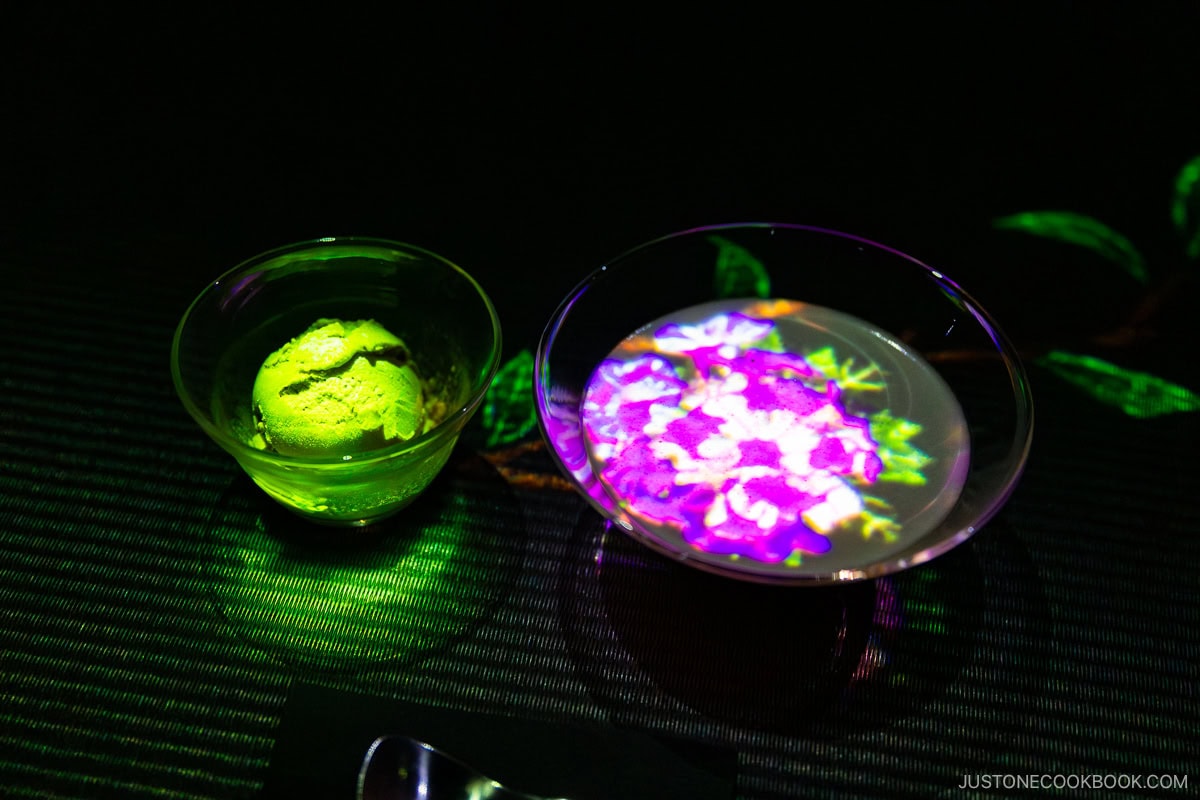 Projection mapping on top of gelato and cold brew drink in a glass bowl