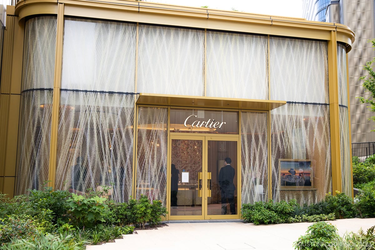 Cartier shop exterior